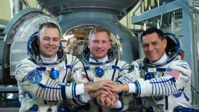 Nave para resgatar astronautas no espaço é lançada com sucesso pela Rússia