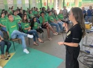 Para falar sobre os tipos de violência, Polícia Civil realiza palestra em escola da REE de Rio Negro