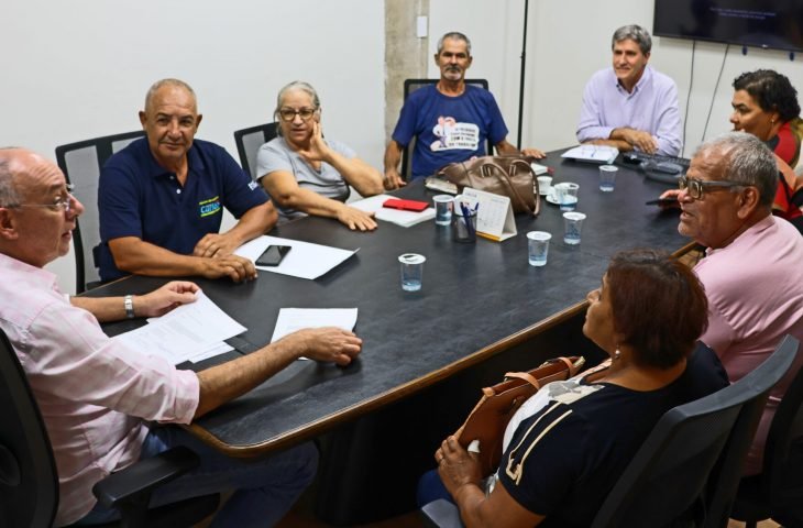 Governo discute manutenção de estrada que atende agricultores familiares no Indubrasil