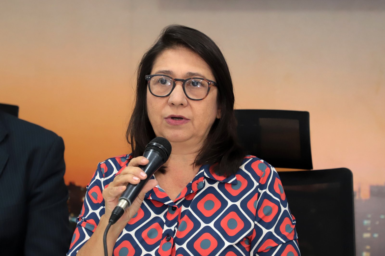 Luiza Ribeiro afirma que relatório fiscal comprova que contas da Prefeitura de Campo Grande continuam em desajuste e Prefeita não indica qualquer medida para a solução
