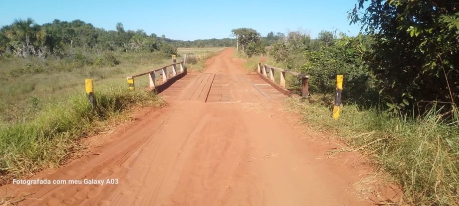 SEINTRA conclui reforma da ponte sobre o Córrego Pombinho