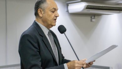 Vereador Prof. André Luis entra com Ação Popular cobrando mais transparência na folha de pagamento da prefeitura