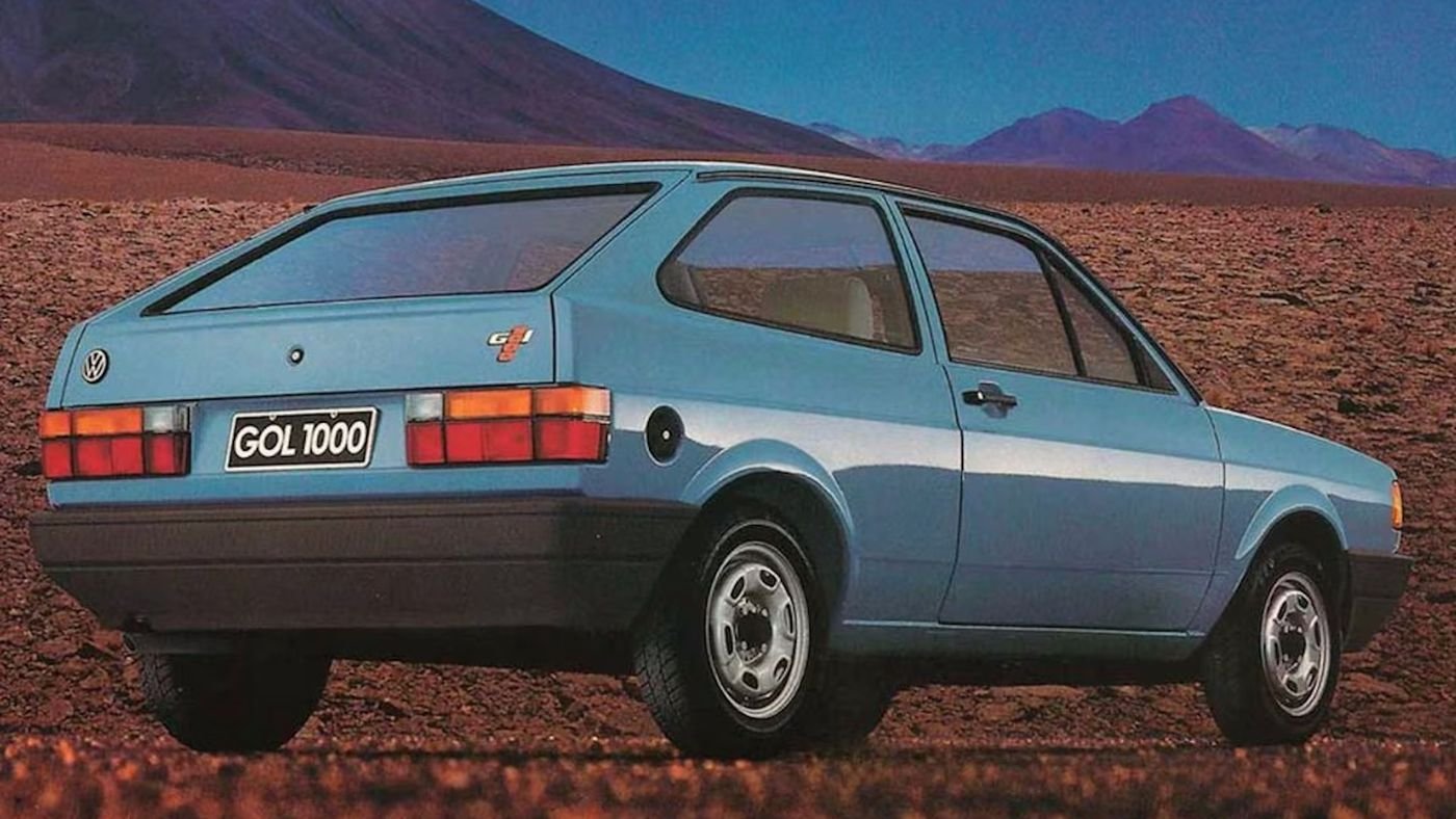 Carro popular dos anos 90 | Veja 5 modelos e quanto eles custam hoje