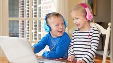 Fone de ouvido infantil: veja 6 modelos voltados para as crianças