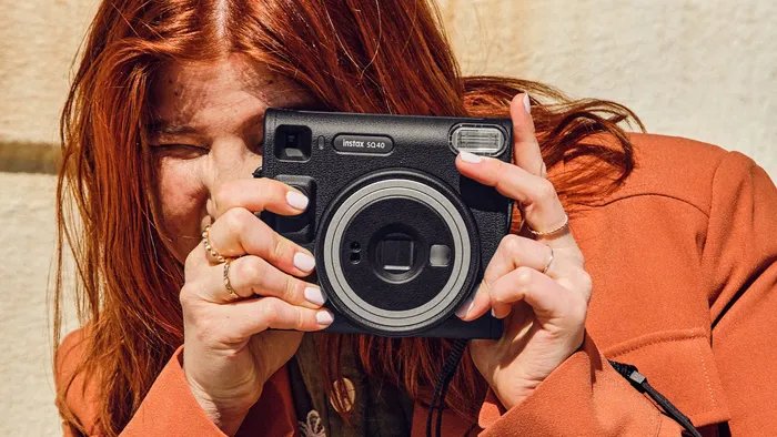 Fujifilm Instax SQ40 estreia com exposição automática e modo de selfie