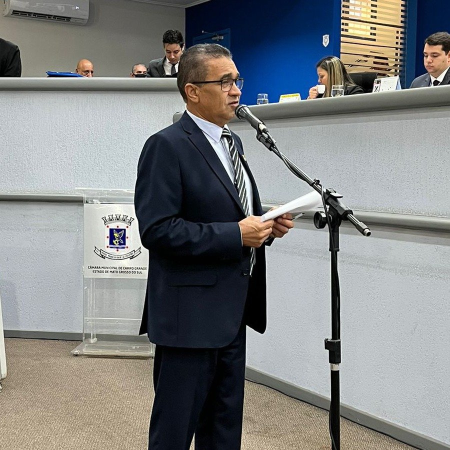 Vereador Ayrton Araújo surpreende novamente com 39 indicações durante sessão, demonstrando compromisso com a cidade