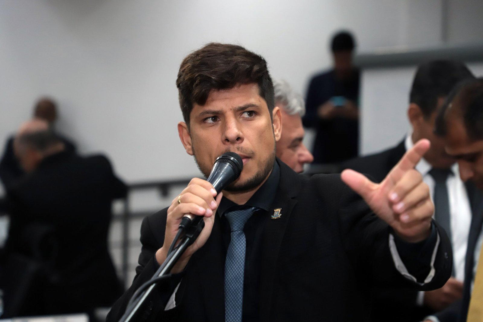 Durante sessão ordinária, vereador Tiago Vargas critica o “presente de grego” do PT em anúncio de quatro novos presídios no Mato Grosso do Sul