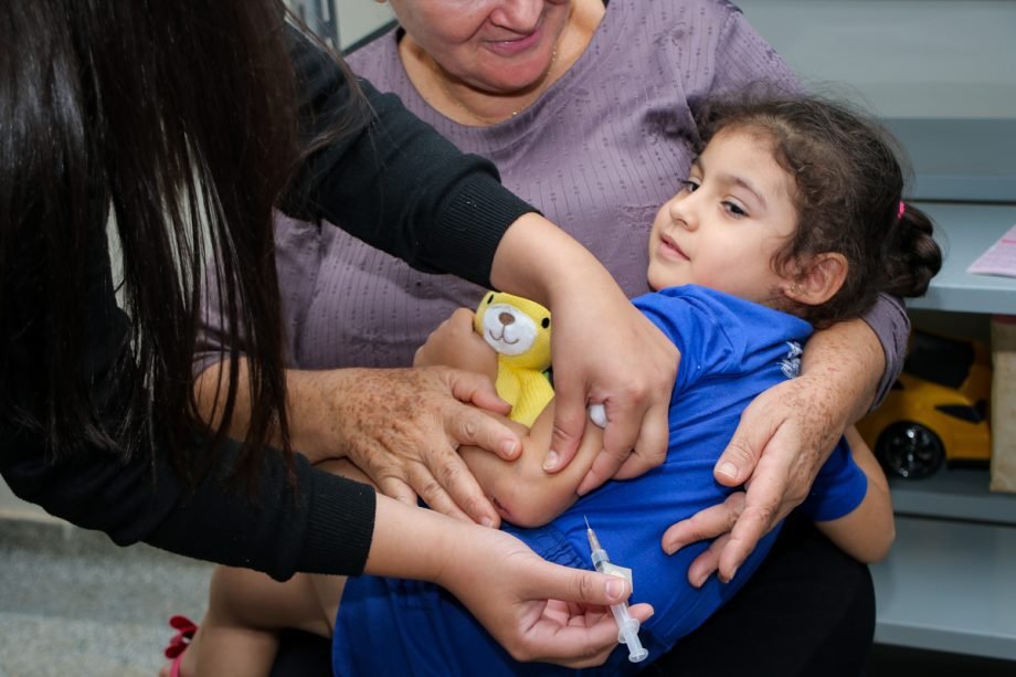 MS VACINA MAIS – Neste sábado (12) e no próximo (19) haverá vacinação na Feira Central