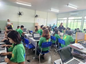 Estudantes da EE Luisa Vidal Borges Daniel realizam prova TIMSS