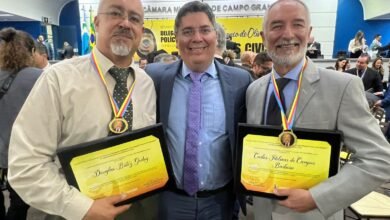 Polícia Civil: Dr. Victor Rocha homenageia Médicos Legistas, Dr. Douglas Britez Godoy e Dr. Carlos Idelmar de Campos Barbosa