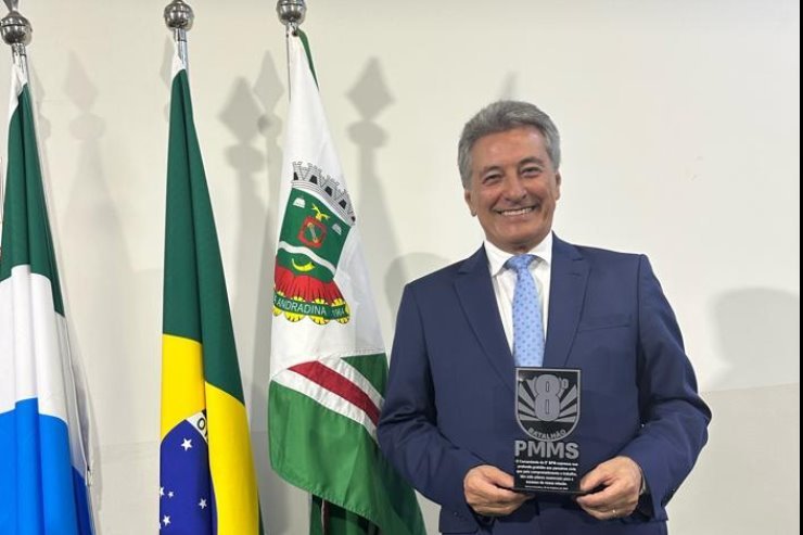 Deputado Roberto Hashioka recebe título “Amigo da PM” em Nova Andradina