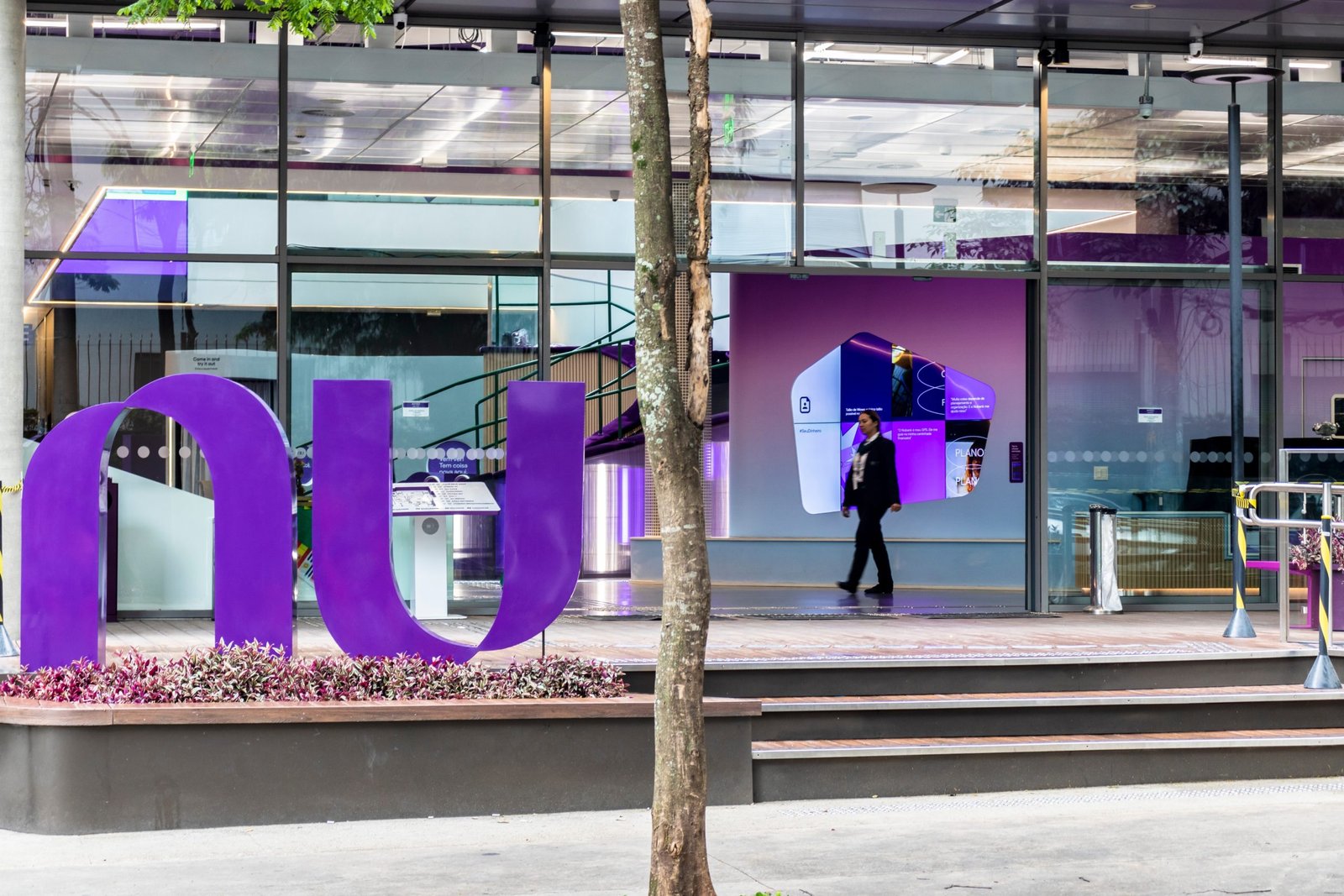 Nubank aposta no futuro e surpreende clientes com grande novidade