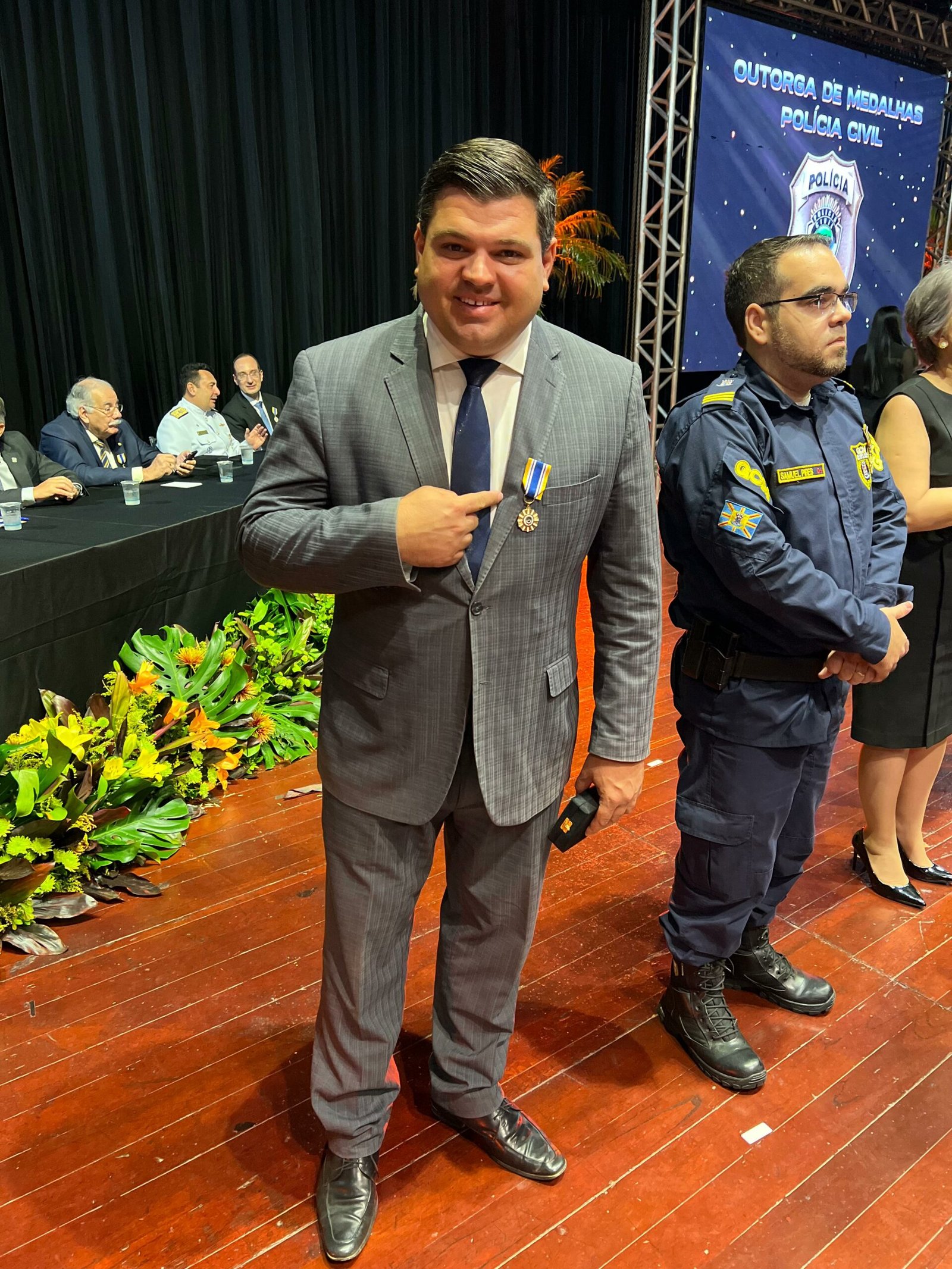 O Vereador Silvio Pitu: Honrado com a Medalha Mérito Policial da Polícia Civil de Mato Grosso do Sul