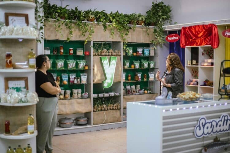 Design de Interiores realiza atividade diferente e ‘leva’ acadêmicos ao mercado de trabalho