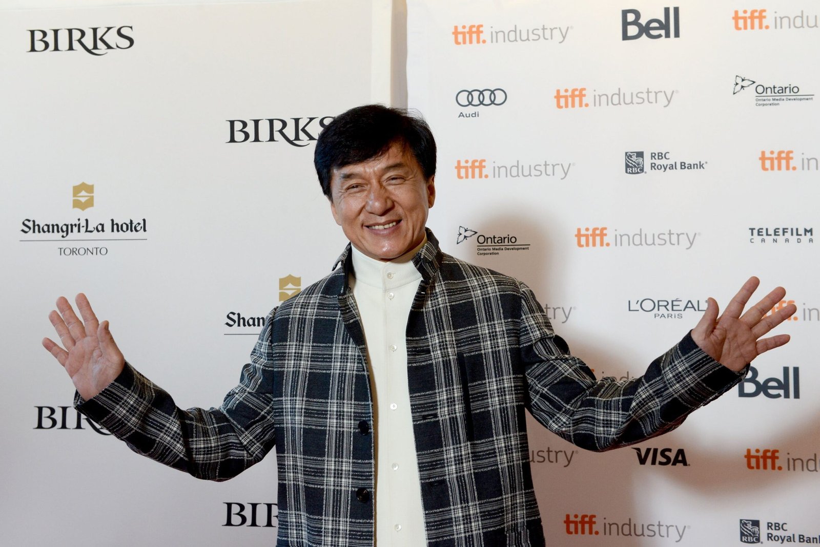 Imagem de: Por onde anda o ator Jackie Chan em 2023?