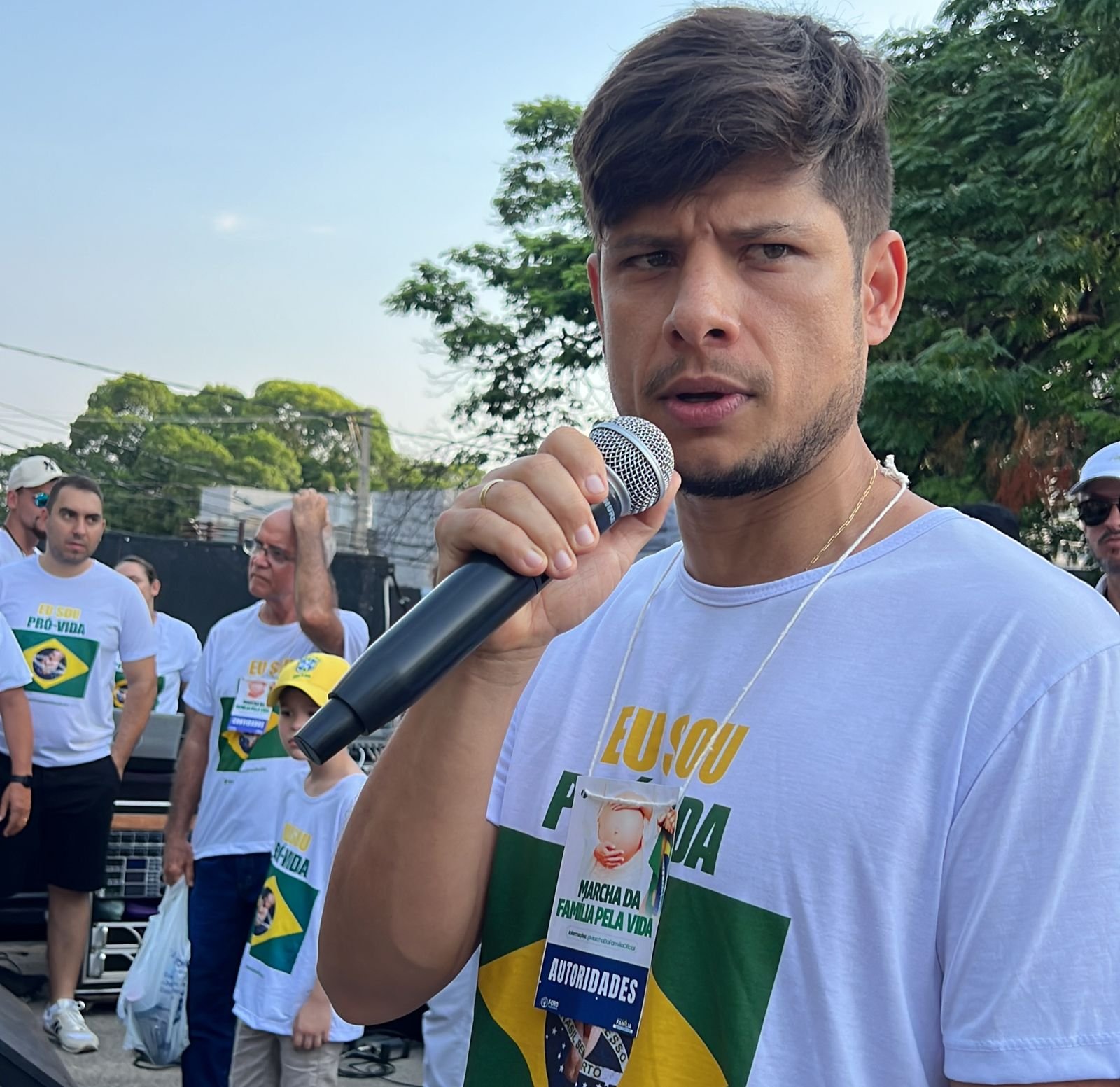 Vereador Tiago Vargas elogia rápida resposta da prefeita Adriane Lopes a incêndio na comunidade do Mandela