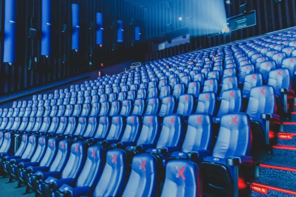 Sala de cinema. Michel Caicedo via Unsplash.