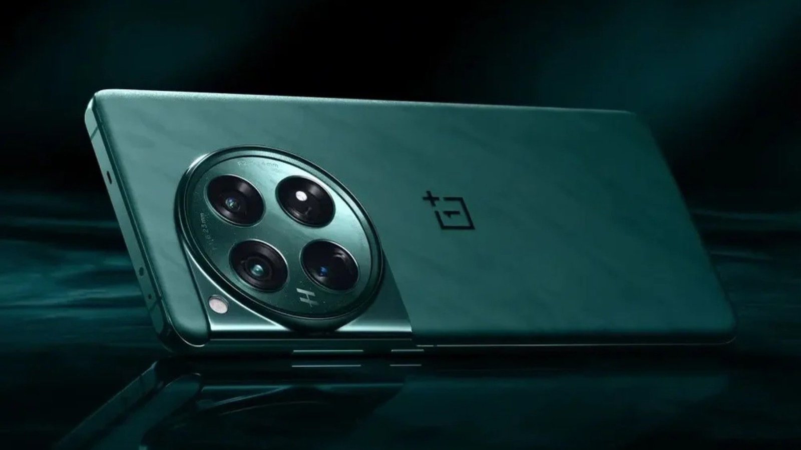 OnePlus 12R e Ace 3 têm visual vazado mostrando suas cores