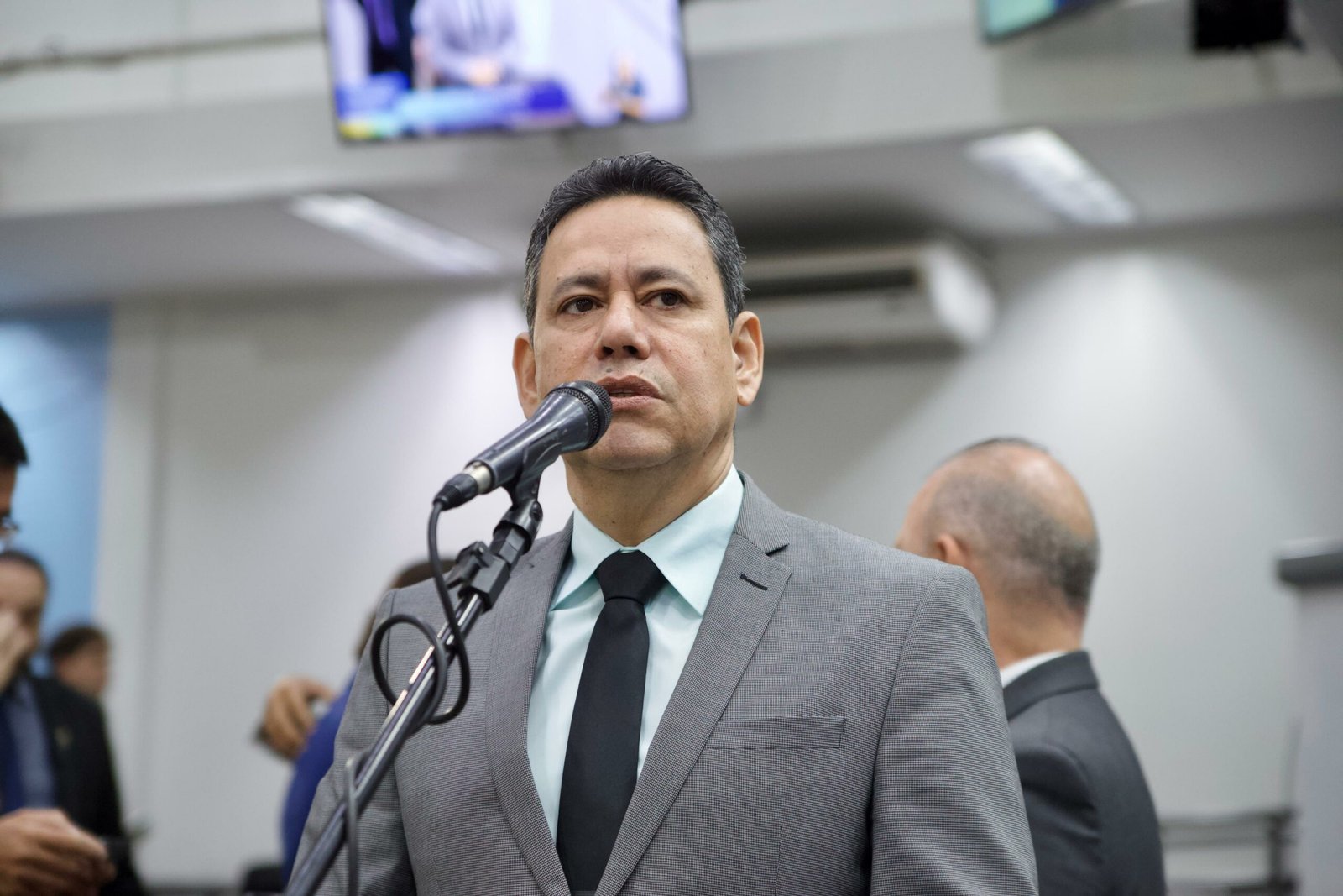 Vereador Clodoilson Pires destina Emendas Impositivas LDO 2024 para fortalecer a Saúde Municipal de Campo Grande