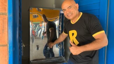 Solicitação de Ronilço Guerreiro é atendida e terminais de ônibus já contam com água gelada após instalação de bebedouros