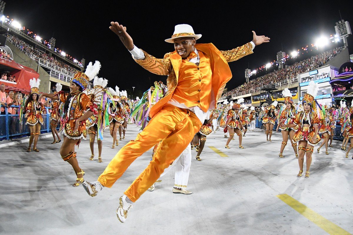 Carnaval 2024: onde assistir ao desfile do Grupo de Acesso RJ