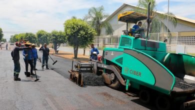 Prefeitura de Três Lagoas executa última etapa de recapeamento de trechos de 39 ruas do Bairro Vila Nova