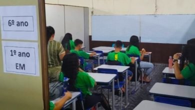 Deputado Zé Teixeira solicita ar condicionado para alunos de Deodápolis