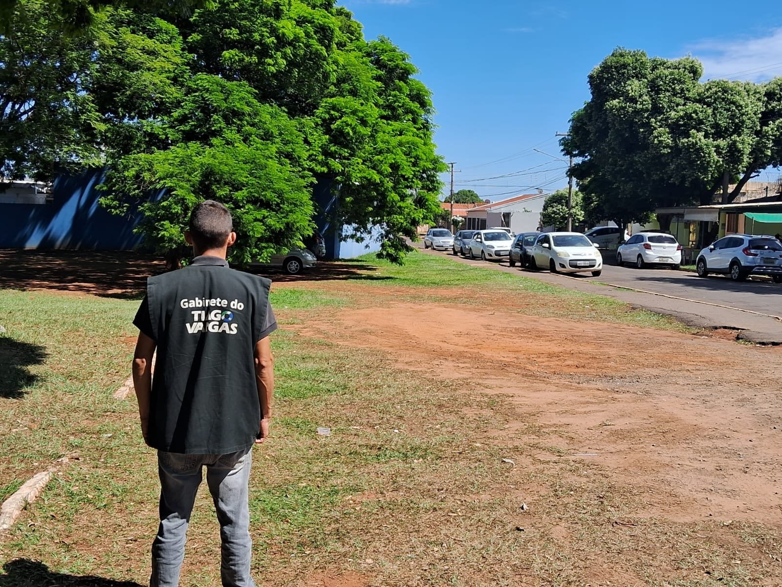 Tiago Vargas garante limpeza e conservação da praça no Jockey Clube