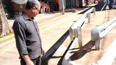 Pedido Atendido: Vereador Tiago Vargas garante conserto do guard rail no ponto de ônibus da rua Rui Barbosa