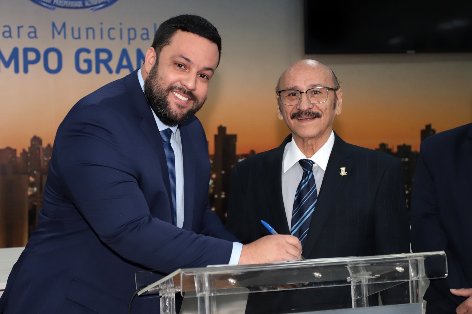 Gian Sandim é empossado vereador de Campo Grande em solenidade na Câmara Municipal