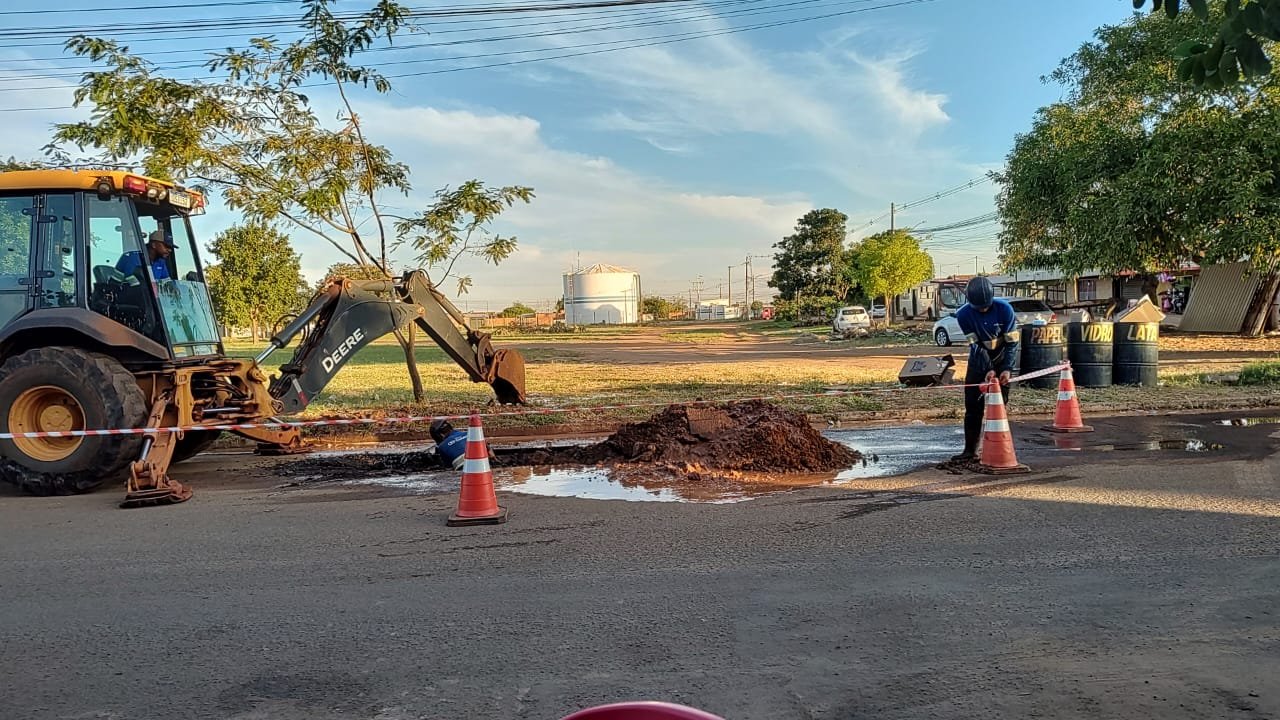 Vereador Tiago Vargas intervém com sucesso em caso de vazamento de água no bairro Paulo Coelho Machado