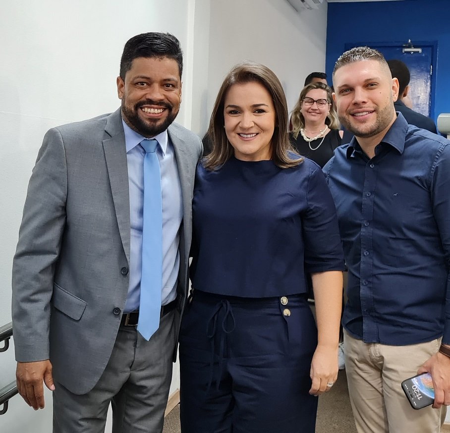 Avanços na Educação da Capital são destacados pelo Professor Riverton durante visita da prefeita à Câmara Municipal