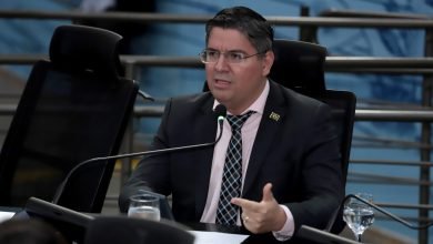 Dr. Victor Rocha alerta sobre possível improbidade administrativa na Saúde Pública de Campo Grande