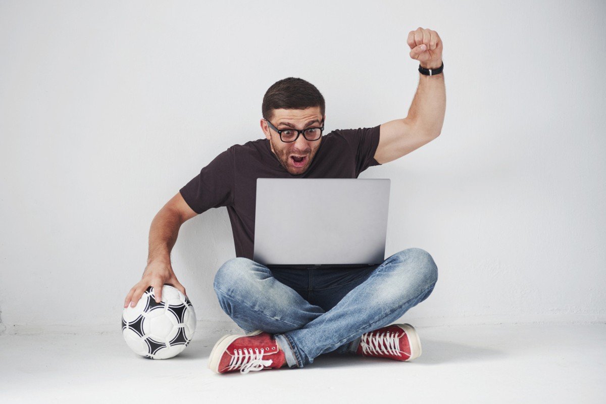 Futemax novo site: saiba como assistir a futebol legalmente e de graça