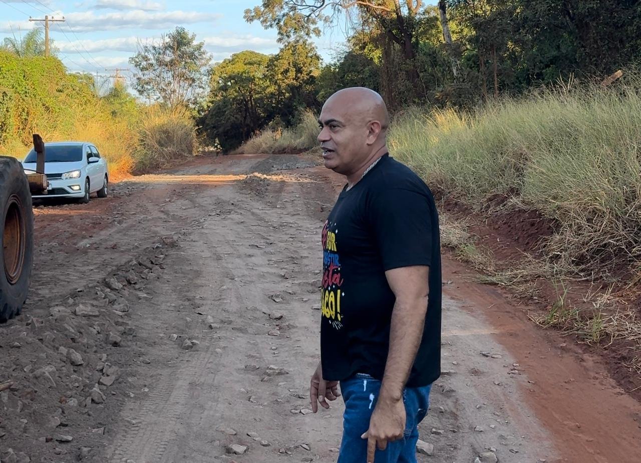 Rua Corguinho recebe melhorias após solicitação do vereador Ronilço Guerreiro