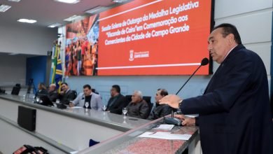 Com plenário lotado, presidente Carlão homenageia em Sessão Solene empresários e comerciantes da Capital
