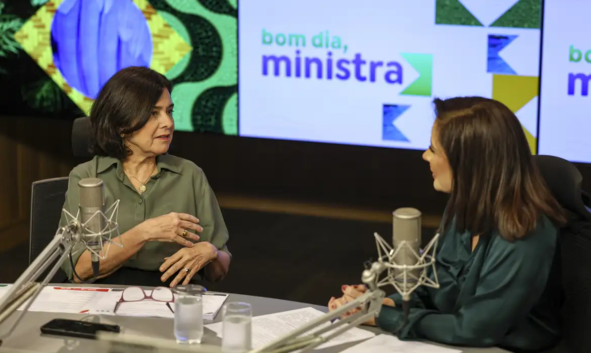 Ministra da Saúde comemora dados positivos da imunização infantil no Brasil