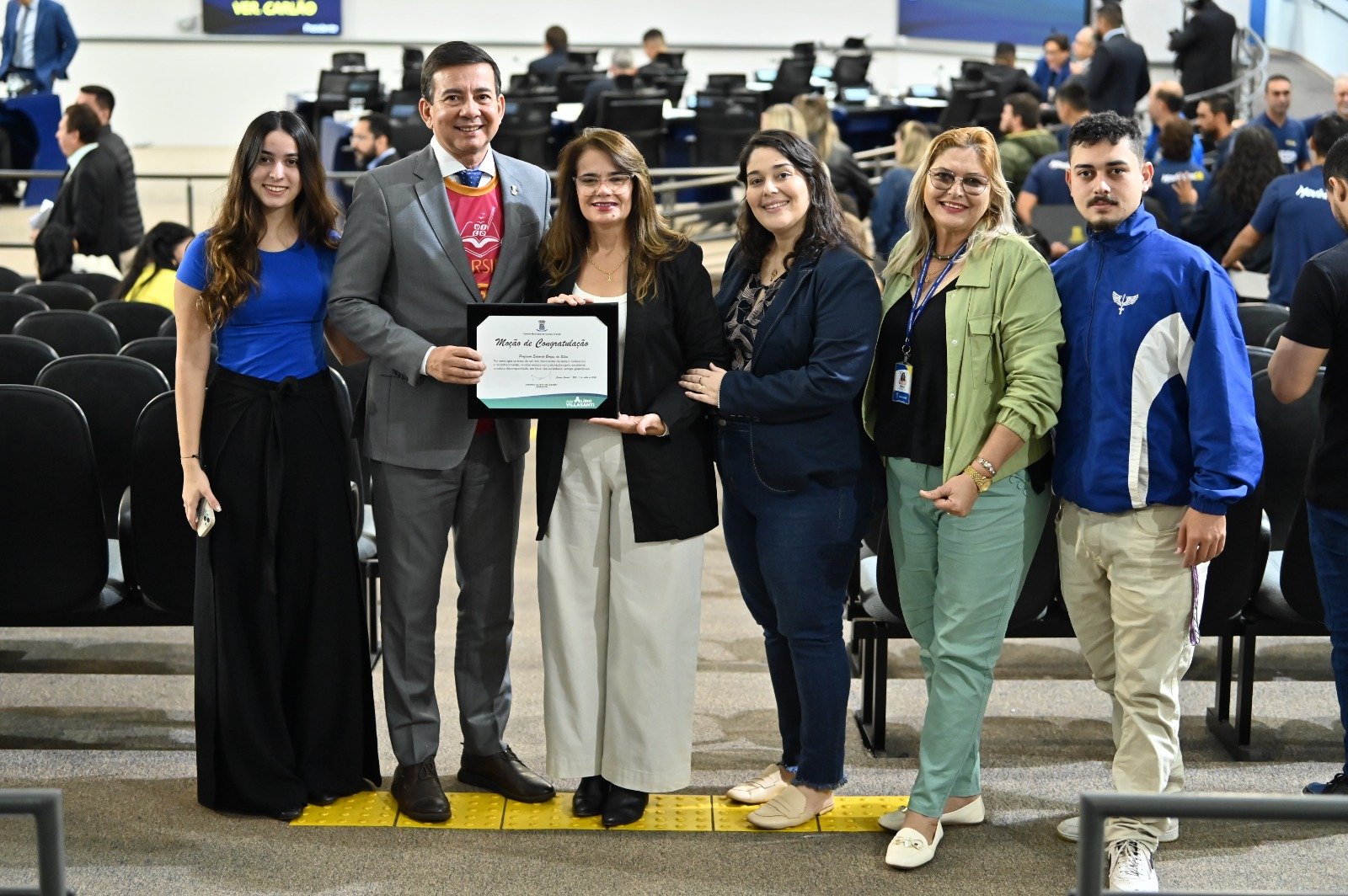 Vereador Villasanti homenageia professor de 90 anos