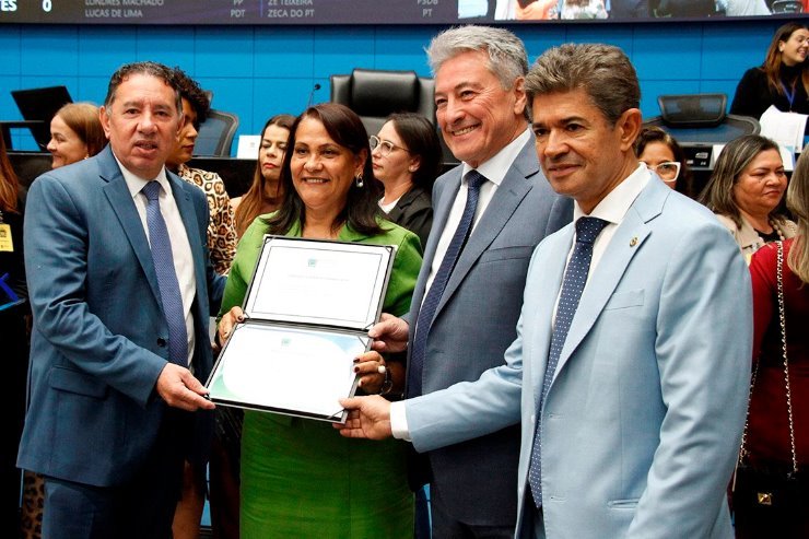 ALEMS congratula escolas pelo desempenho em referenciais de Educação