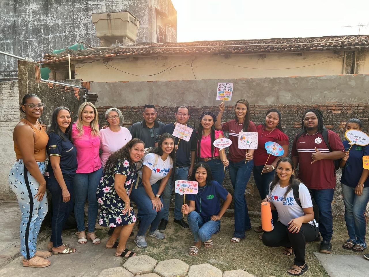 EE Júlia Gonçalves Passarinho realiza café com as diretoras e aproxima famílias da escola