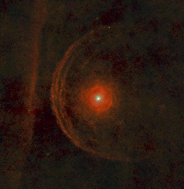 Betelgeuse pode não ser uma estrela solitária