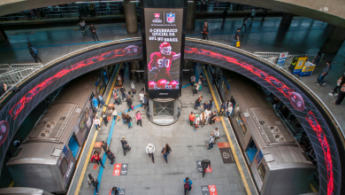 Marcas apostam em peças out-of-home para impactar público no primeiro jogo da NFL no Brasil